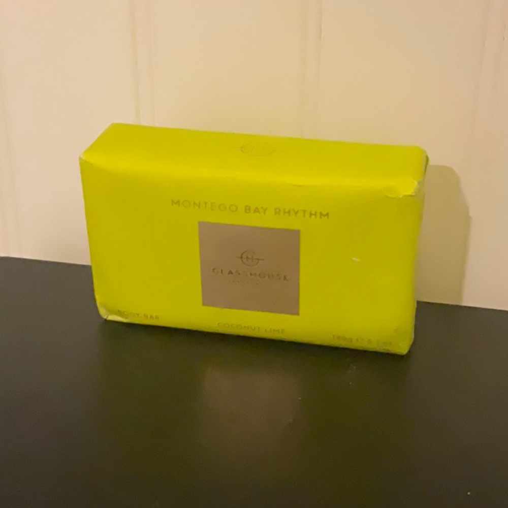 GLASSHOUSE - Monego Bay Rhythm “Coconut Lime”  Body SOAP BAR 13.4oz